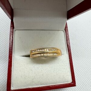 10k diamond gold ring